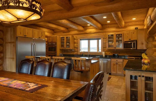 Cody House | Private Riverside Luxury River Ranch Getaway
