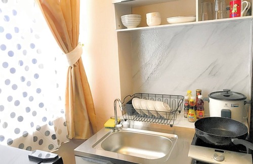 Wat Ket House | Private room Large bed, en-suite bathroom, Kitchen, parking, near night bazaar.