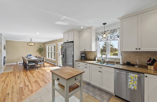 Cutchogue House | Private Road with a Private Beach