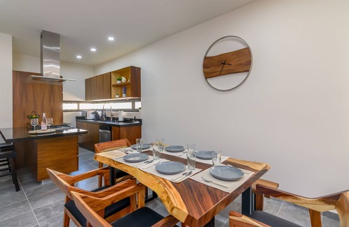 El Tezal House | Private Rooftop, Great View of Arch w/10 min drive to Downtown Cabo San Lucas!