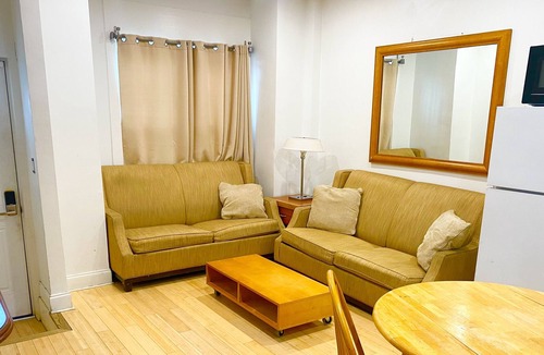Downtown Baltimore House | private room affordable