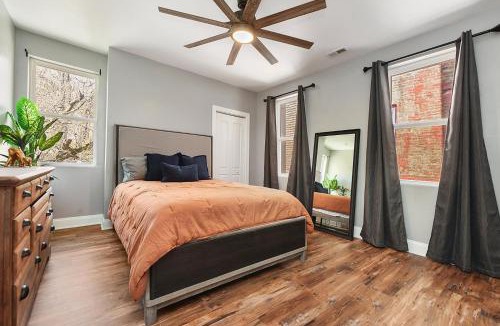 Central Northside Apartment | Private Room at North Shore Nest