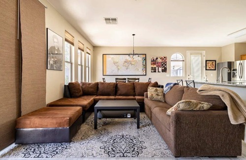 South Mountain House | Private room by South Mountain