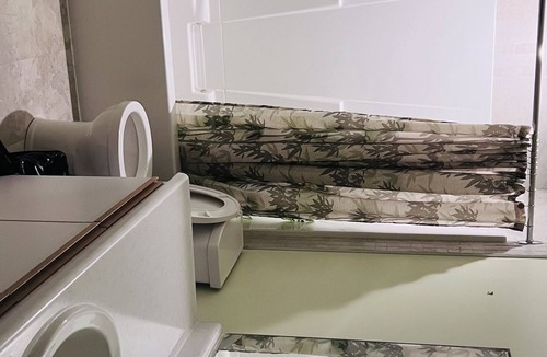 East Hill House | Private room