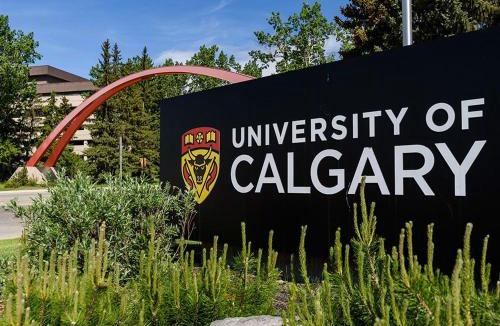Northwest Calgary House | Private Room Just 3 min walk to University and Hospital