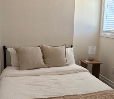 East Hemet House | Private Room- Separate Entrance & Ensuite Bath