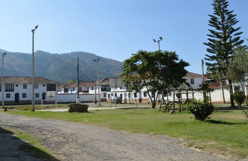 Old Town Apartment | Private room with excellent location for up to three people