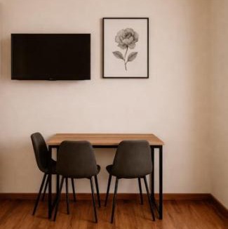 Montesiro House | Private Room with Garden View in Arcore
