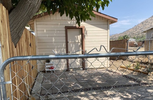 Lake Isabella Cabin | Private room with queen bed