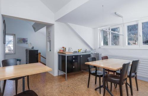 Netstal Bed & Breakfast | Private Rooms near Glarus - Parking & Lake