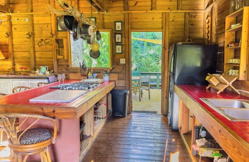 Descalabrado Cabin | Private Rustic Cabin with Pool Ranch Experience