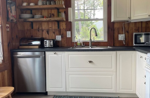 Edwardsville Cottage | Private sand beach on Chesapeake Bay-Great for Kids-Sunrise/Sunset Views
