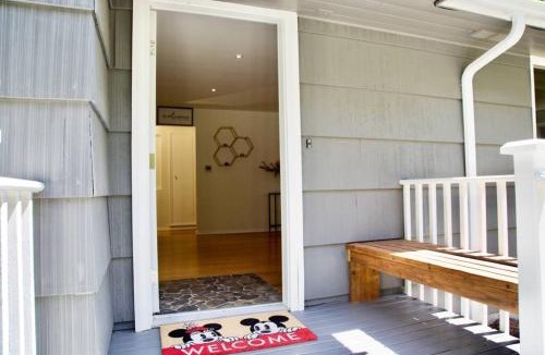 Rainier View House | Private Seattle Getaway Home Near Lake Washington!