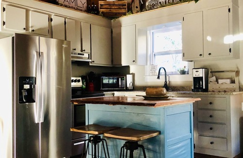 Dahlonega Cabin | Private/secluded, multiple fire pits, fishing pond, a little taste of heaven!