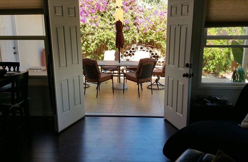 North Hollywood House | Private, secure and lovely home minutes from Universal and Hollywood