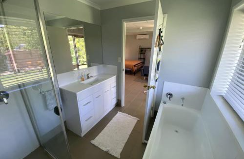 Brighton House | Private self-contained guesthouse North Brisbane