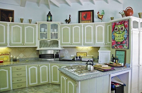 Holder's Hill Villa | Private, Serene and Stunning!West Coast