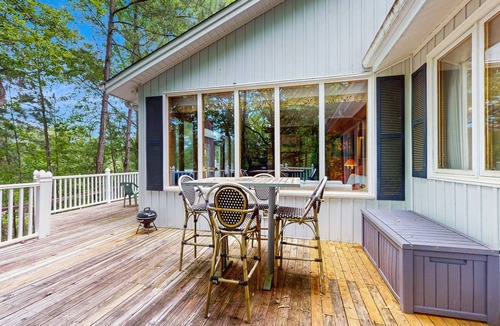 Conway House | Private serene riverfront home close to Myrtle Beach w/dock & deck