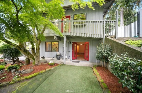 Tracyton Apartment | Private Single Bedroom Apartment Get A Way in the Woods!