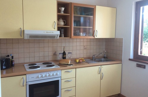Dracevac Villa | Private South-Facing Pool. Village Location. Near Beaches. AirCon/WiFi.