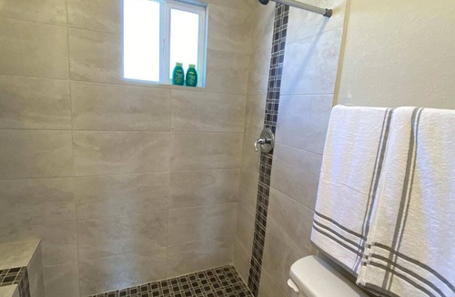 Pershing - Government Hill Apartment | ⭐️Private stand-alone studio Central⭐️