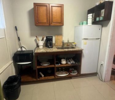 Queens Apartment | *PRIVATE* Studio 5 minutes from LGA/US Open