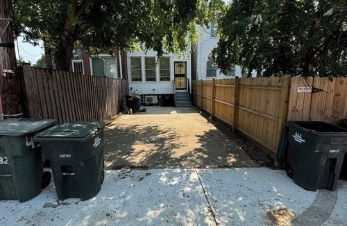 Kingman Park Apartment | Private studio apartment with free parking