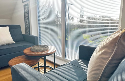 Burton Latimer Apartment | Private Studio with parking near A14