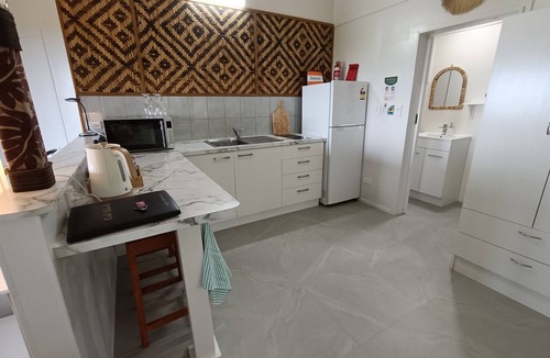 Muri Apartment | Private Studio Lagoon Views | Kukupa