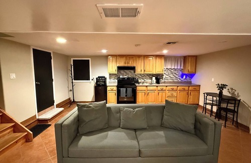 Elizabeth Apartment | Private Studio Near NYC, EWR & MetLife Stadium