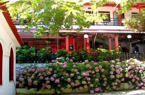 Therma House | Private Studio "Rania" in the middle of Therma