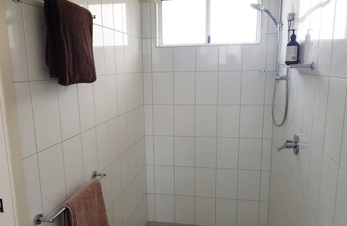 Mullumbimby Apartment | Private studio - two minutes walk to town.
