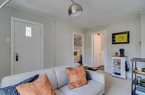 Midtown House | Private Suite for the Master's