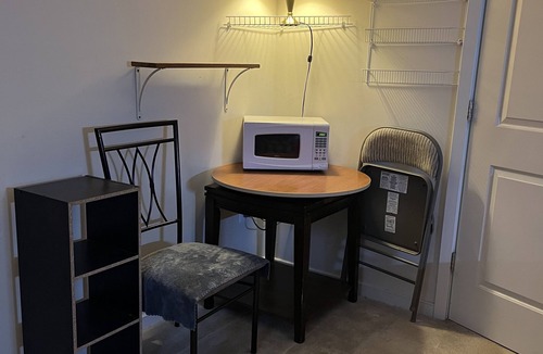 Navy Yard House | Private suite w private entrqnce. DC Short Term Rental #5007242201003894