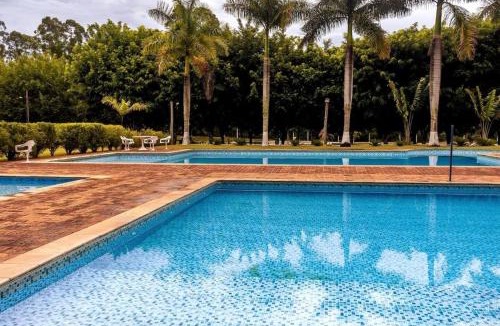 Itapetininga House | Private Suite with Kitchen & Pool Access