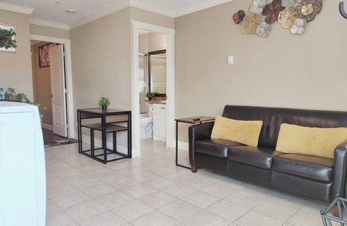 Killarney Apartment | Private Suite with King Bed. Ground Level