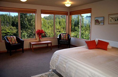 Kakapotahi Cabin | Private Suite with Views of the Tasman Sea near Hokitika, New Zealand