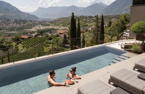 Tirolo Ski Chalet | Private Suites COLLIS - Feel good Resort Johannis