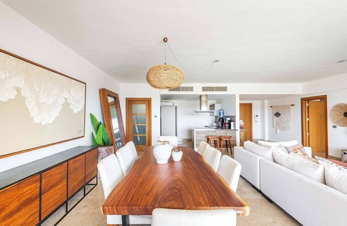 Playa Mujeres Apartment | Private Terrace Penthouse in Exclusive Beachfront Complex