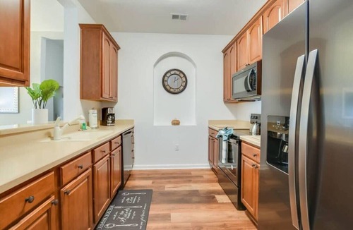 Florida Central Atlantic Coast Apartment | Private Top Floor Sparkling Condo Near Attractions