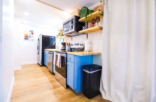Orlando Apartment | Private UCF Apt | King + Priv Yard + Outdoor Tub