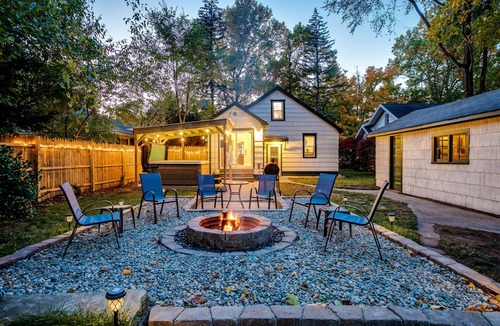 Harters Heights House | Private Unit—Hot Tub—Walk to ND