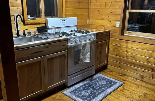 L'Anse Cabin | Private Upper Peninsula River Cabin/Sleeps 6/Fishing/Hiking & Relaxing