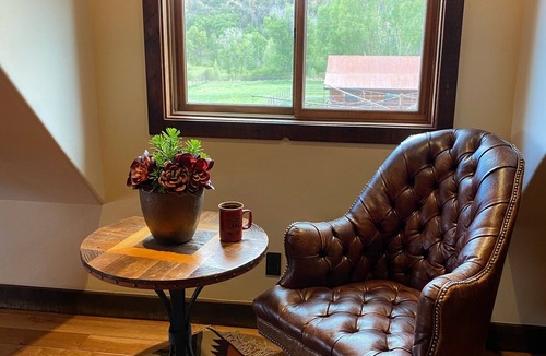 Durango Apartment | Private, Upscale Apartment above a barn in Durango, Colorado