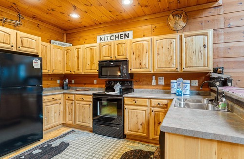 Smoky Mountains House | Private Vacation Getaway! True Log Cabin!