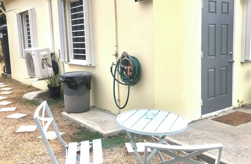 Estate Concordia West Cottage | Private Studio 7 min drive to F’sted town,beach