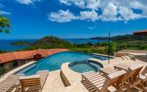 Potrero House | Private Villa, Infinity Pool, 2 Quiet Beaches