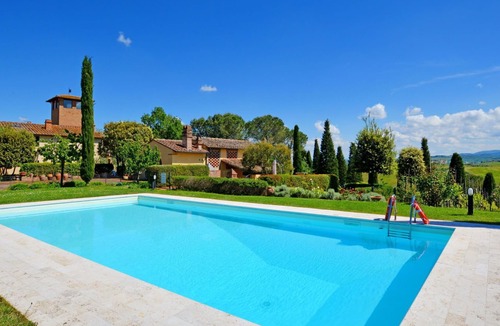 Castelfiorentino Villa | Private Villa with WIFI, private pool, TV, terrace, panoramic view, parking, close to San Gimignano