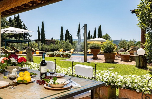 Figline e Incisa Valdarno Villa | Private Villa with hot tub, sauna, private pool, A/C, WIFI, TV, patio, close to Greve In Chianti