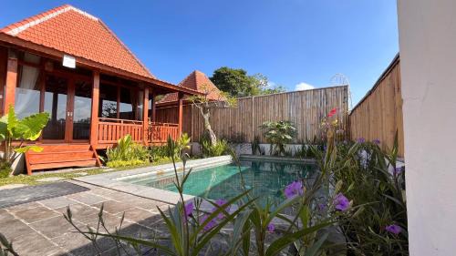 Peliatan Villa | Private villa Marigold private pool